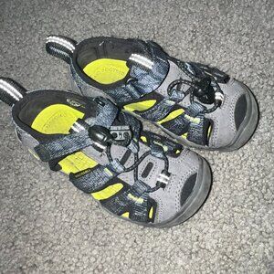 KEEN SEACAMP II CNX UNISEX CHILDREN'S WATER SHOES IN MAGNET/EVENING EUC  SIZE  9